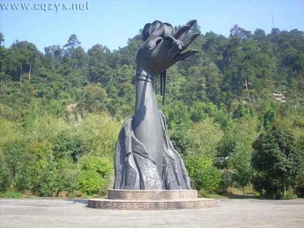 这个八一去重庆圣灯山避暑聚会有福利哦